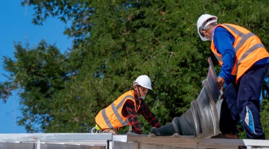 Professional residential roofers in Cove, OR